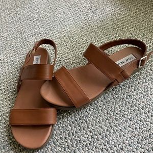 Steve Madden brown sandals 7.5 M